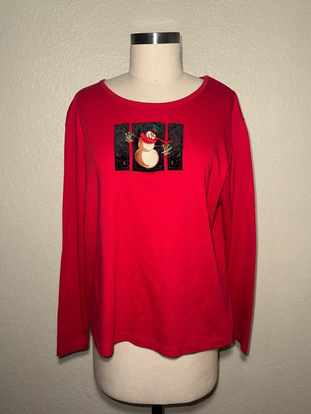 M&C Sportswear XL Red Christmas Snowman Holiday Embroidered Long Sleeve